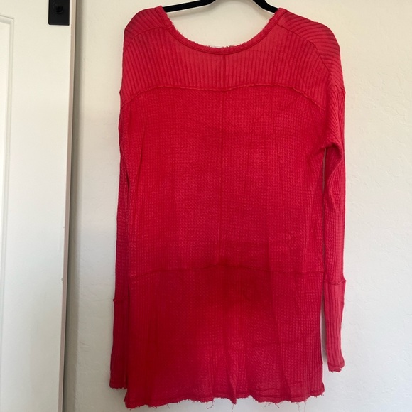 Free People Sunset Park Thermal Oversized Waffle Knit Red Coral Long Sleeve Boho - Picture 3 of 5